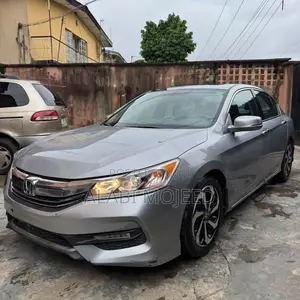 Honda Accord Touring 2dr Coupe FWD (3.5L 6cyl 6A) 2016 Silver