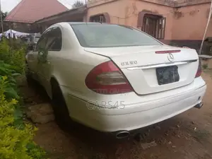 Mercedes-Benz E350 2007 White
