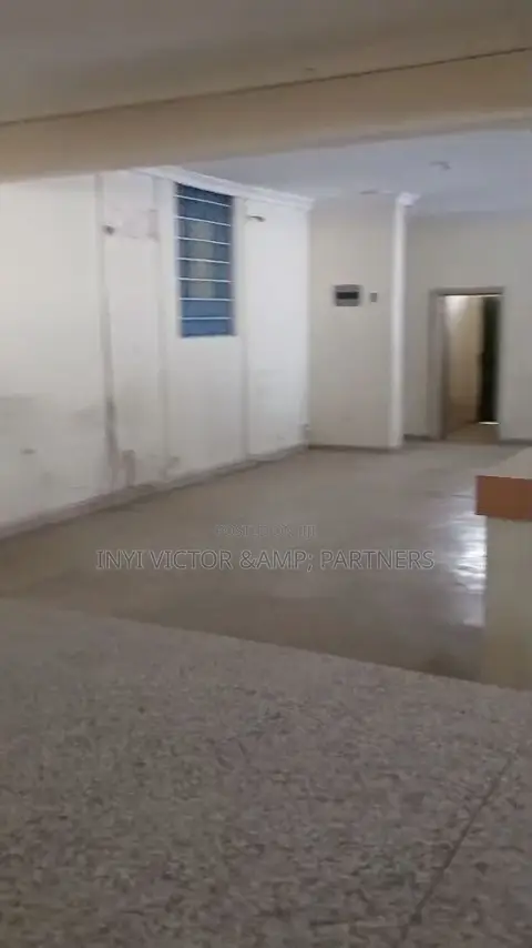 Banking Hall for Lease