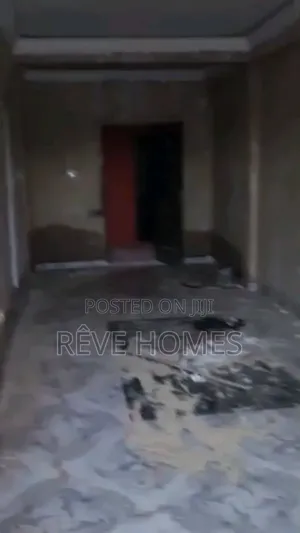 Mini Flat in Iwaya for rent
