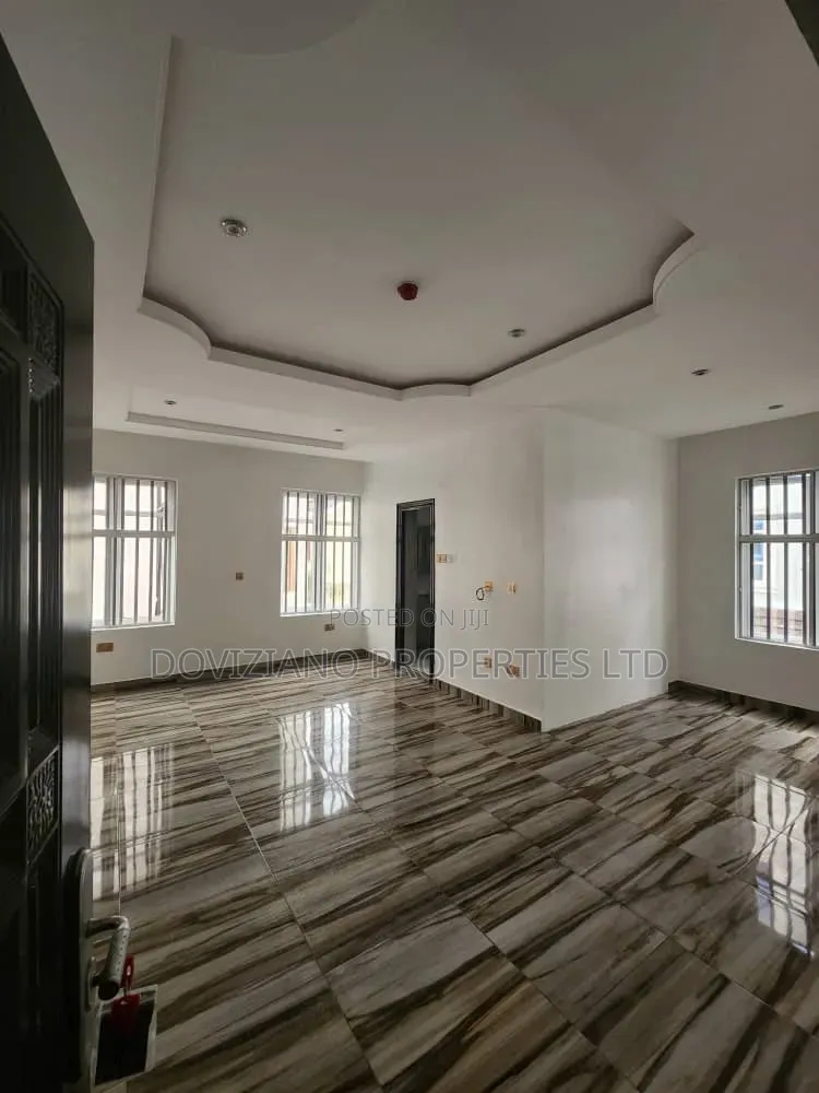 5bdrm Duplex in Ikeja GRA for rent