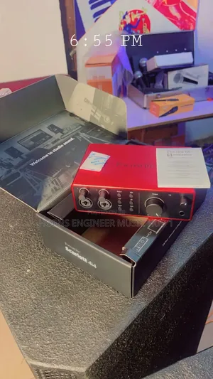 Focusrite Scarlett 4i4 (4th Generation) Audio Interface