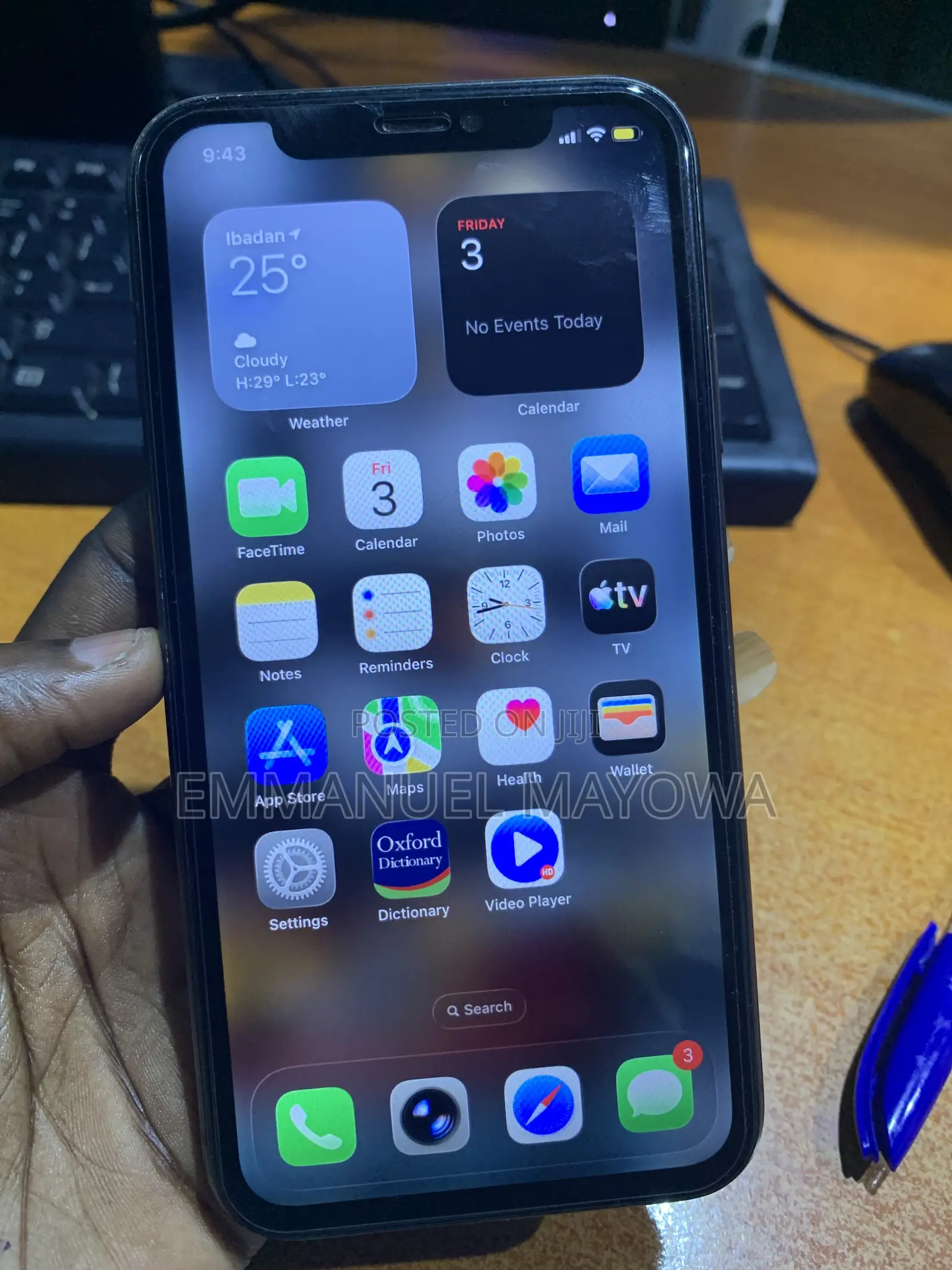 New Apple iPhone 11 64 GB Black