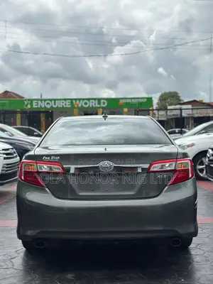 Toyota Camry XLE 4dr Sedan (2.5L 4cyl 6A) 2012 Green
