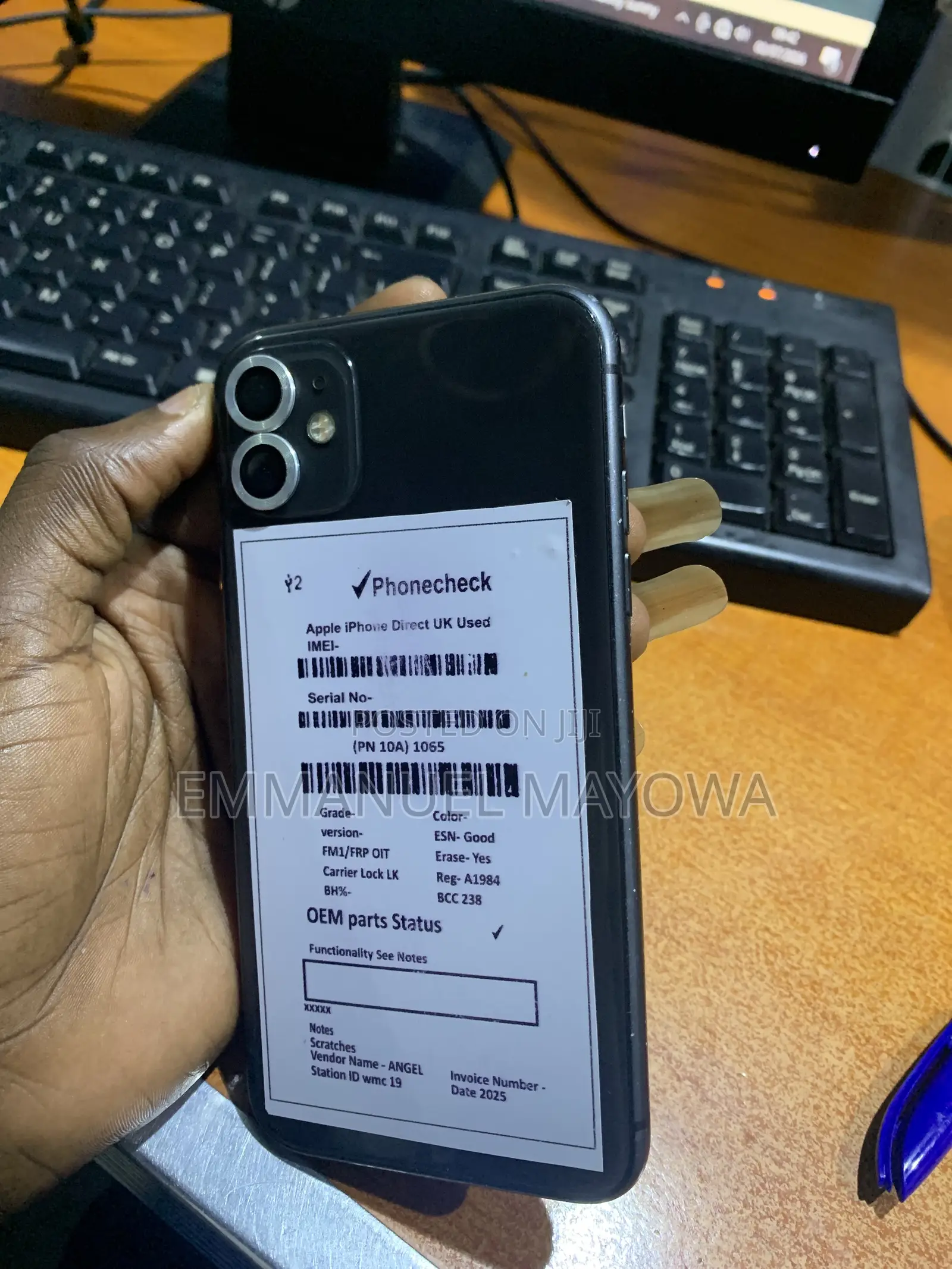 New Apple iPhone 11 64 GB Black