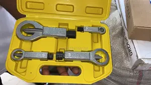 Industrial Nut Splitter For Removing Rusted And Damaged Nuts