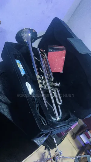 Premium Silver-Plated Bb Trumpet Set –
