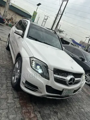 Mercedes-Benz GLK-Class 350 4MATIC 2013 White