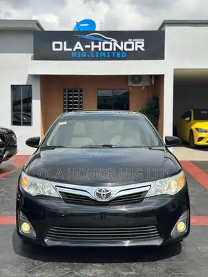 Toyota Camry XLE 4dr Sedan (2.5L 4cyl 6A) 2014 Black