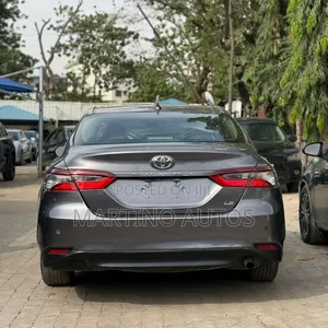 Toyota Camry 2021 Gray