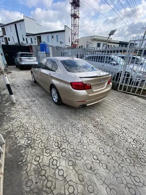 BMW 525i 2012 Gold