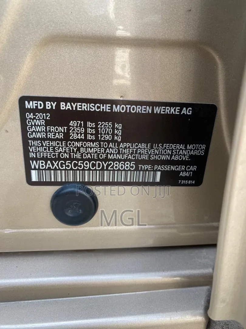 BMW 525i 2012 Gold