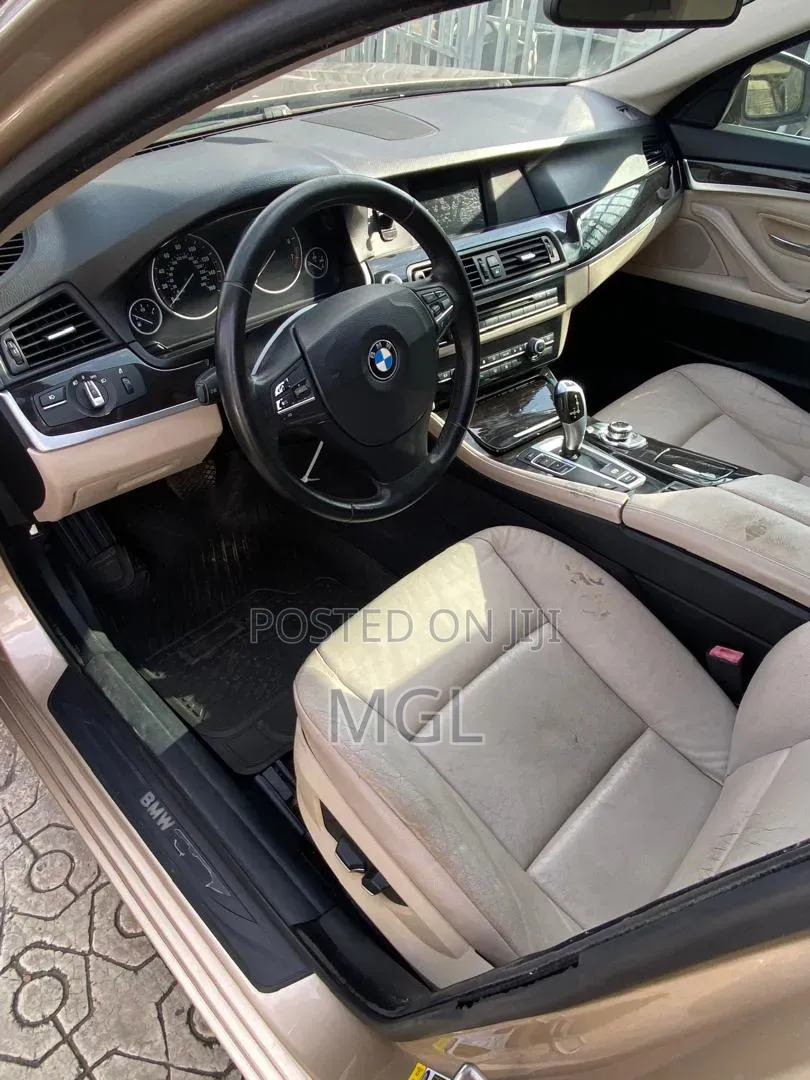 BMW 525i 2012 Gold