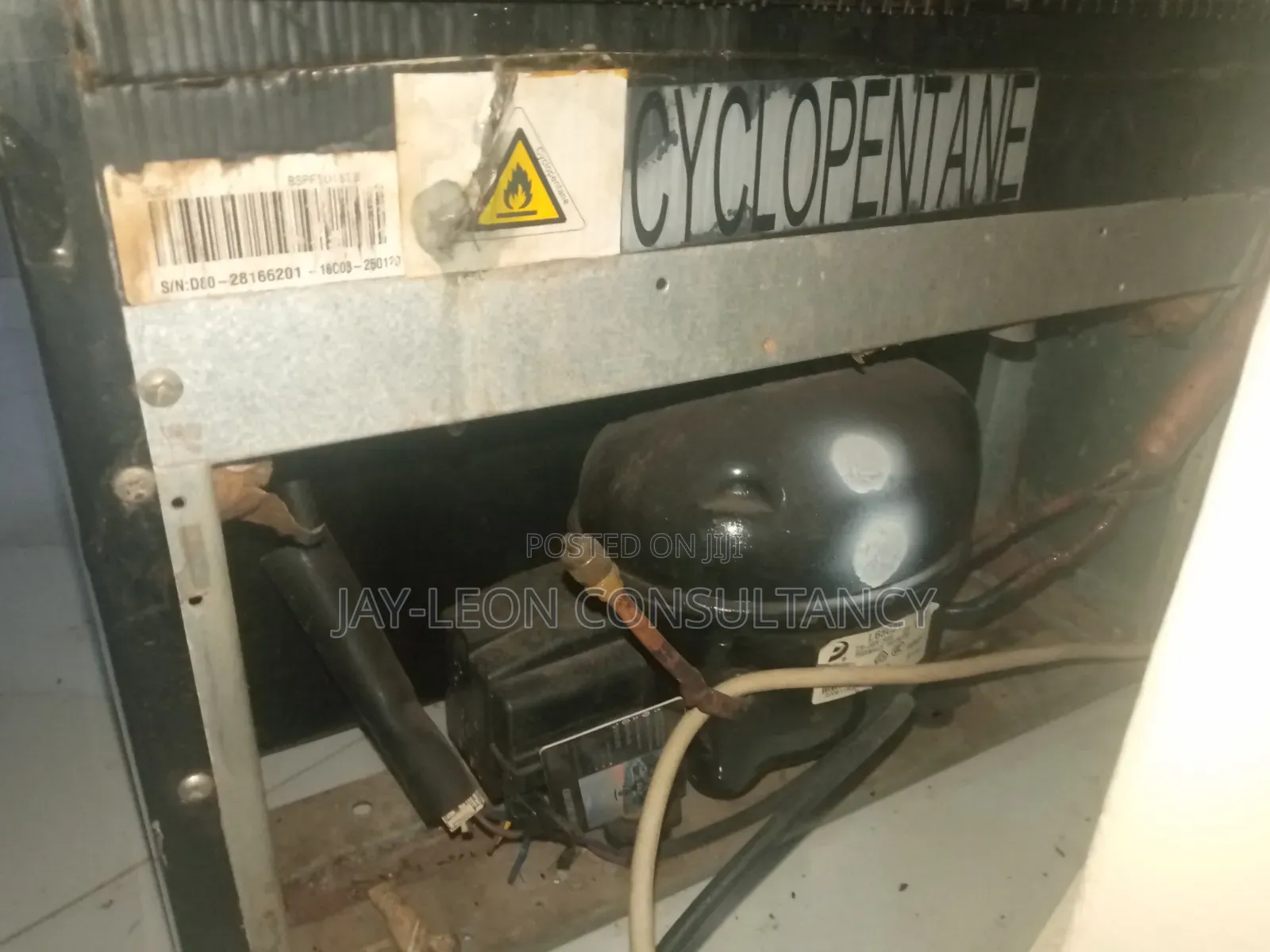 177liters Standing Fridge for Sale