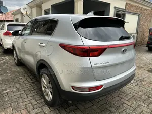 Kia Sportage LX 4dr SUV AWD (2.4L 4cyl 6A) 2017 Silver