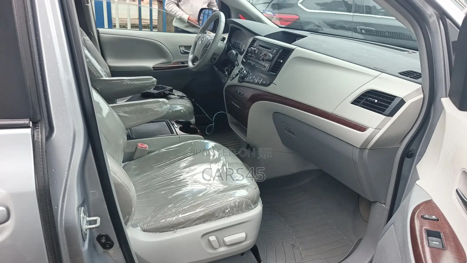 Toyota Sienna 2013 Gray