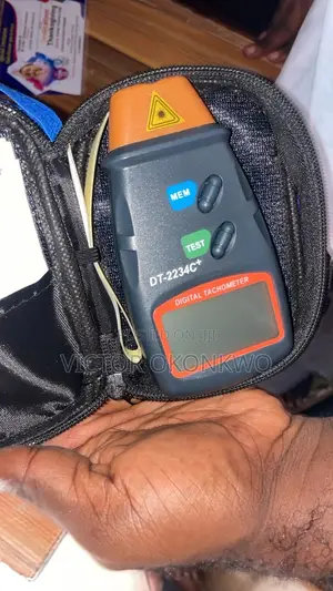Digital Tachometer RPM Meter – Handheld Speed Measuring Instrument