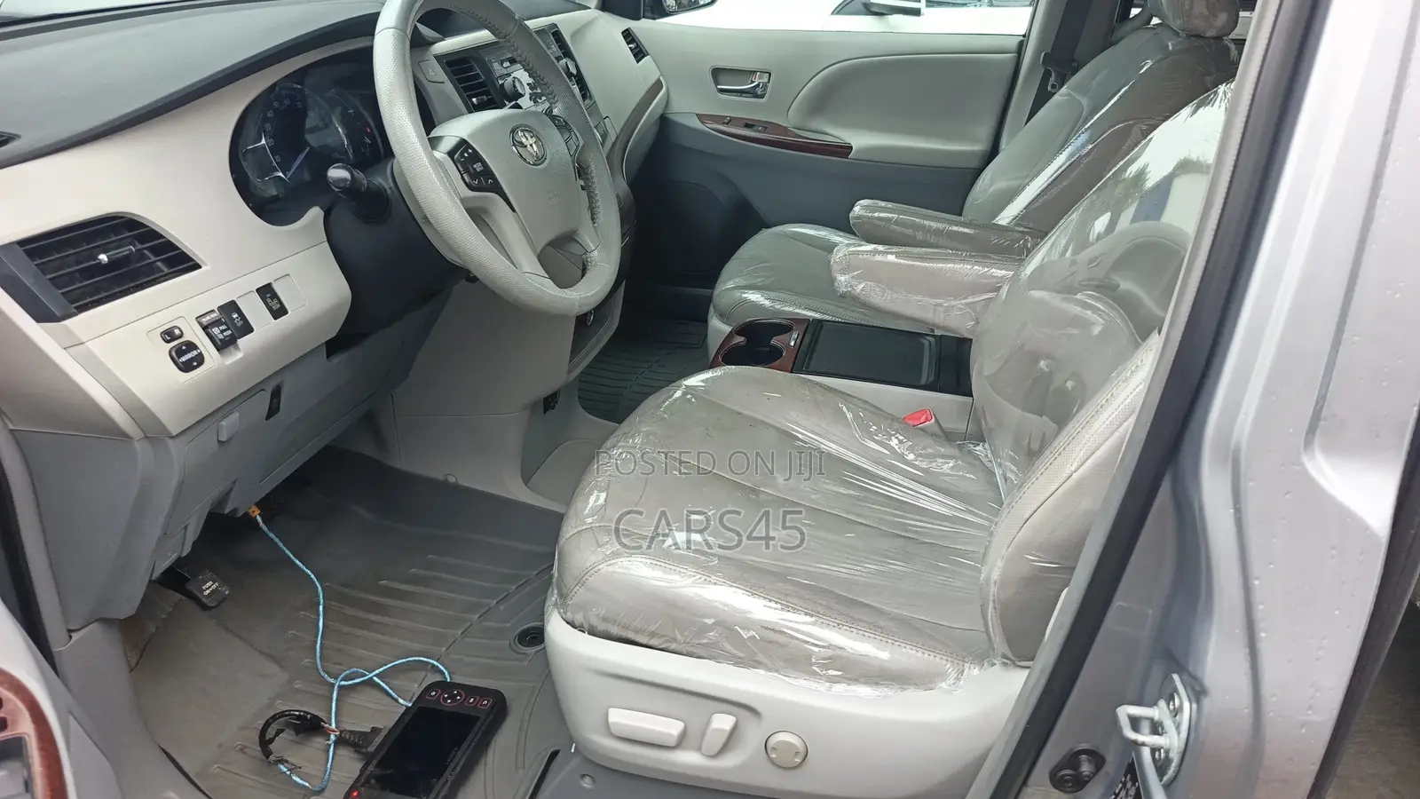 Toyota Sienna 2013 Gray