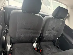 Toyota Avensis Verso 2.0 Petrol 2006 Red
