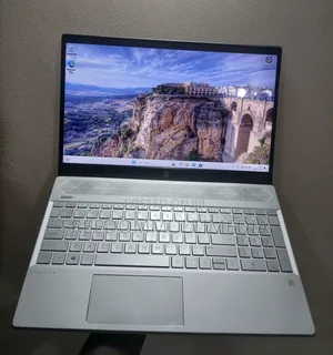 Laptop HP Pavilion 15 8GB Intel Core i5 SSD 256GB