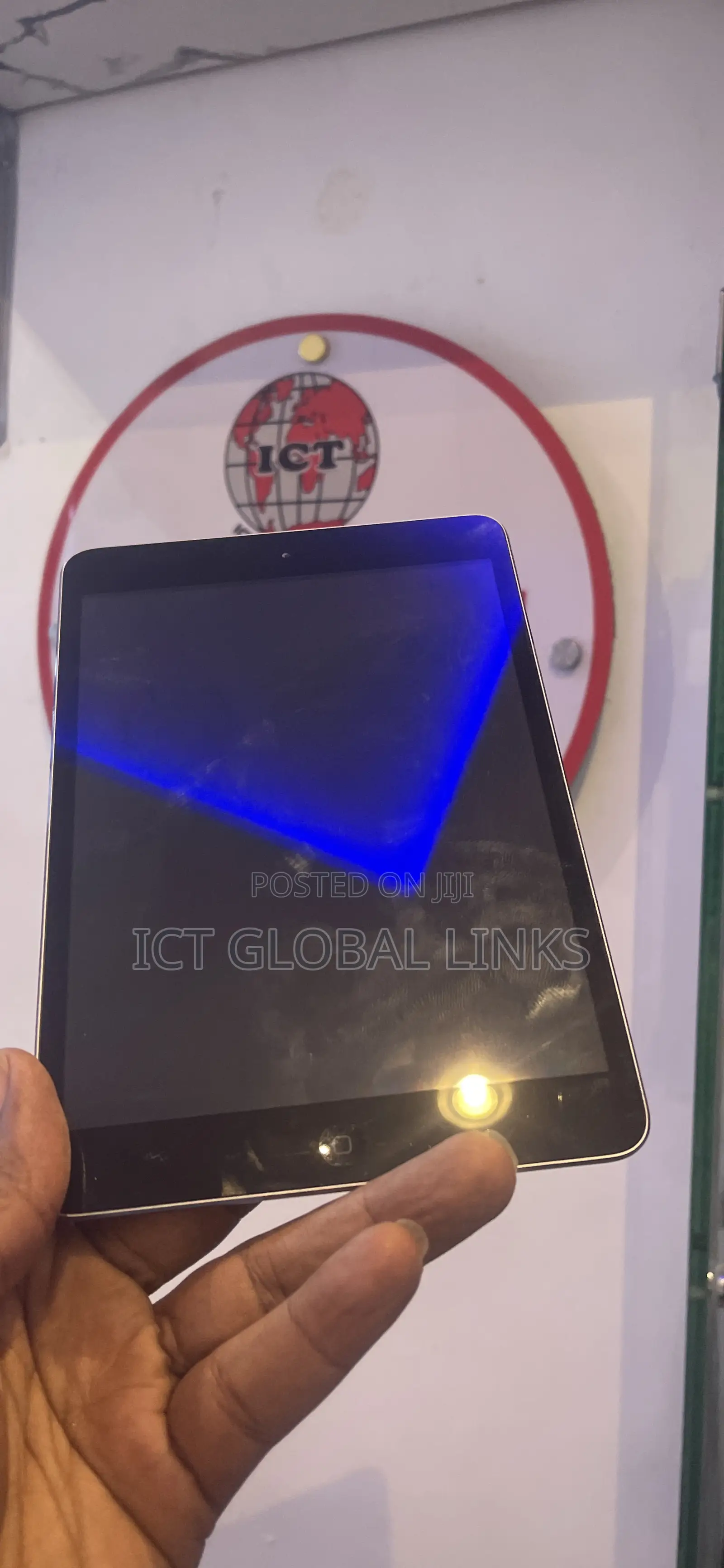 Apple iPad Air 32 GB Gray