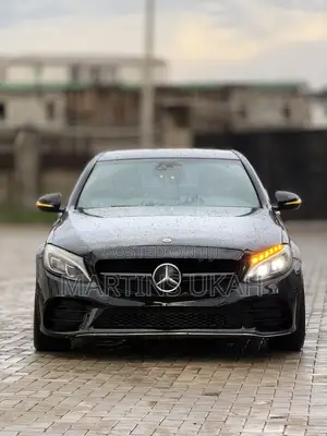 Mercedes-Benz C400 2016 Black