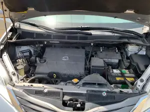 Toyota Sienna 2013 Gray
