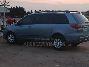 Toyota Sienna 2006 Gray