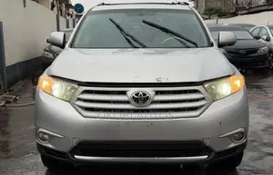 Toyota Highlander 2012 Silver