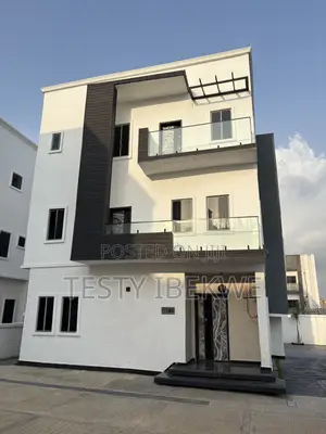 5bdrm Duplex in Jahi for sale