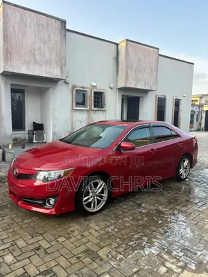 Toyota Camry 2014 Red
