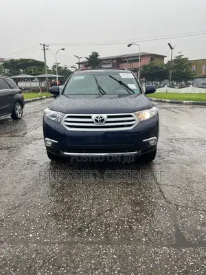 Toyota Highlander 2013 Blue