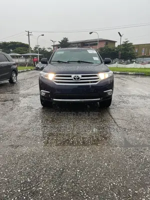 Toyota Highlander 2013 Blue