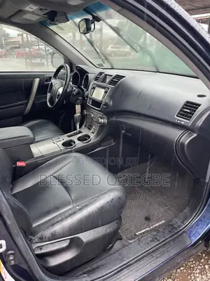 Toyota Highlander 2013 Blue