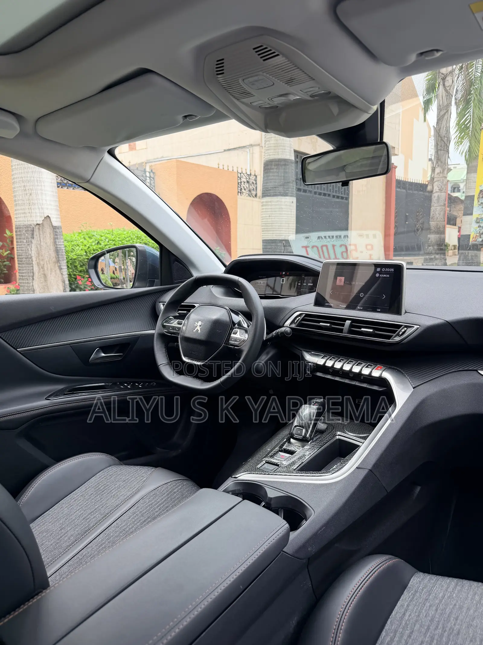 Peugeot 5008 2018 Green
