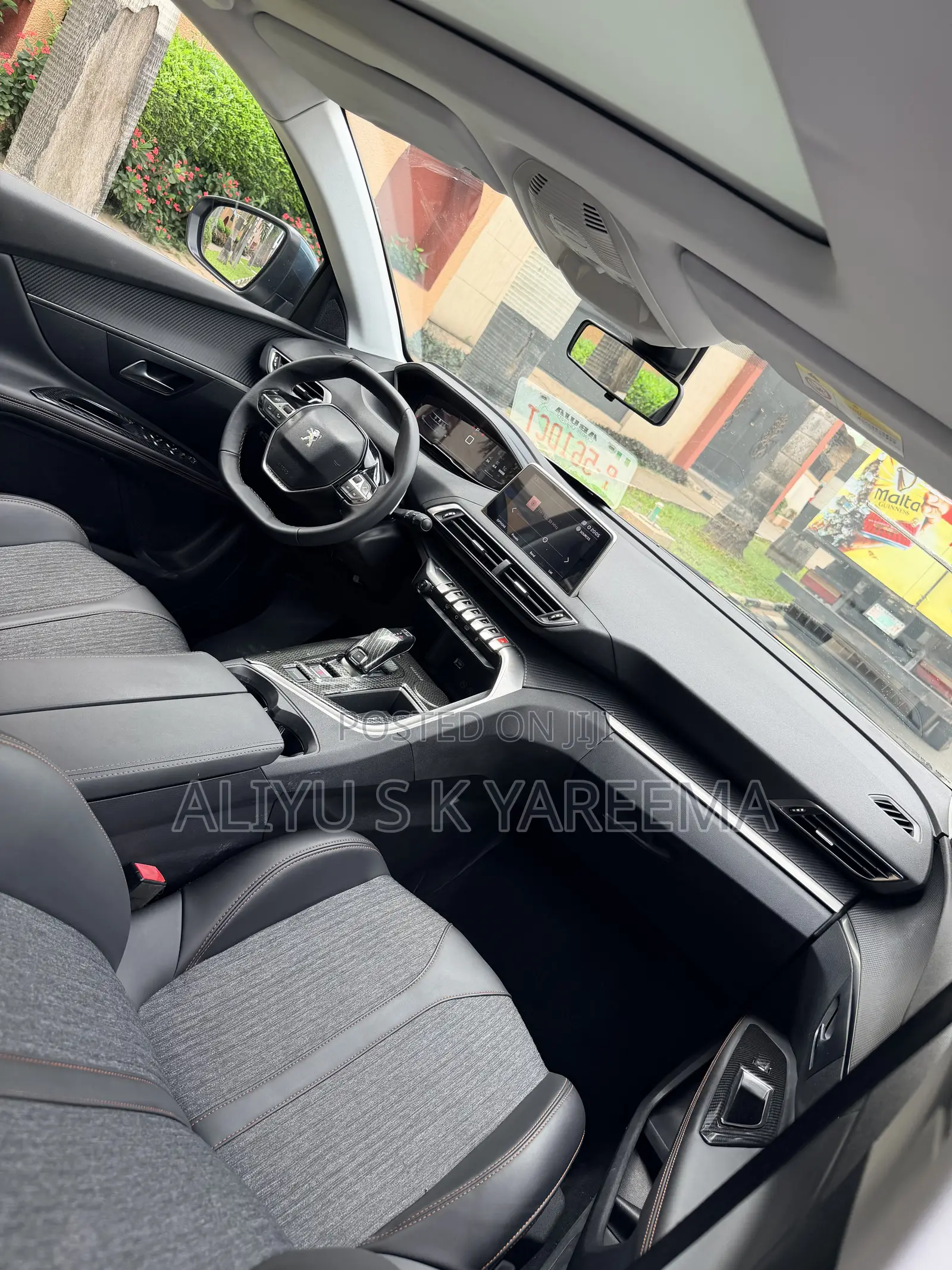 Peugeot 5008 2018 Green