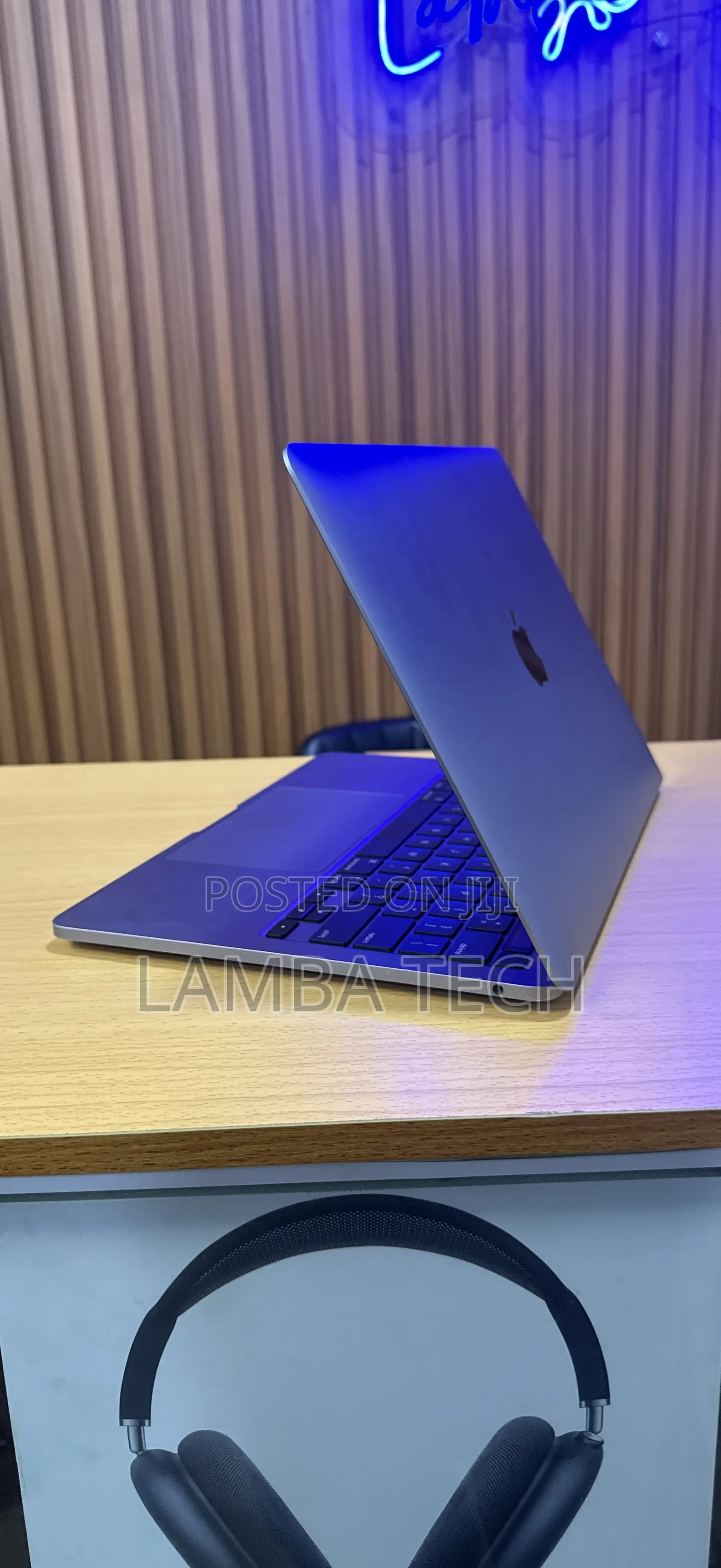 Laptop Apple MacBook Pro 2020 8GB Intel Core i5 SSD 256GB