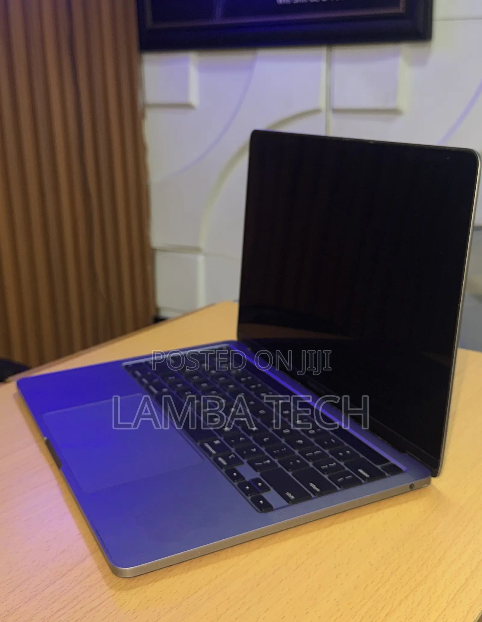 Laptop Apple MacBook Pro 2020 8GB Intel Core i5 SSD 256GB