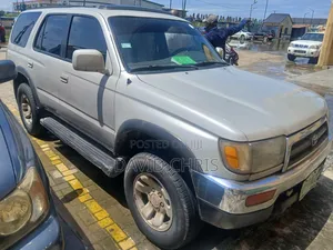 Toyota 4-Runner 2000 Silver