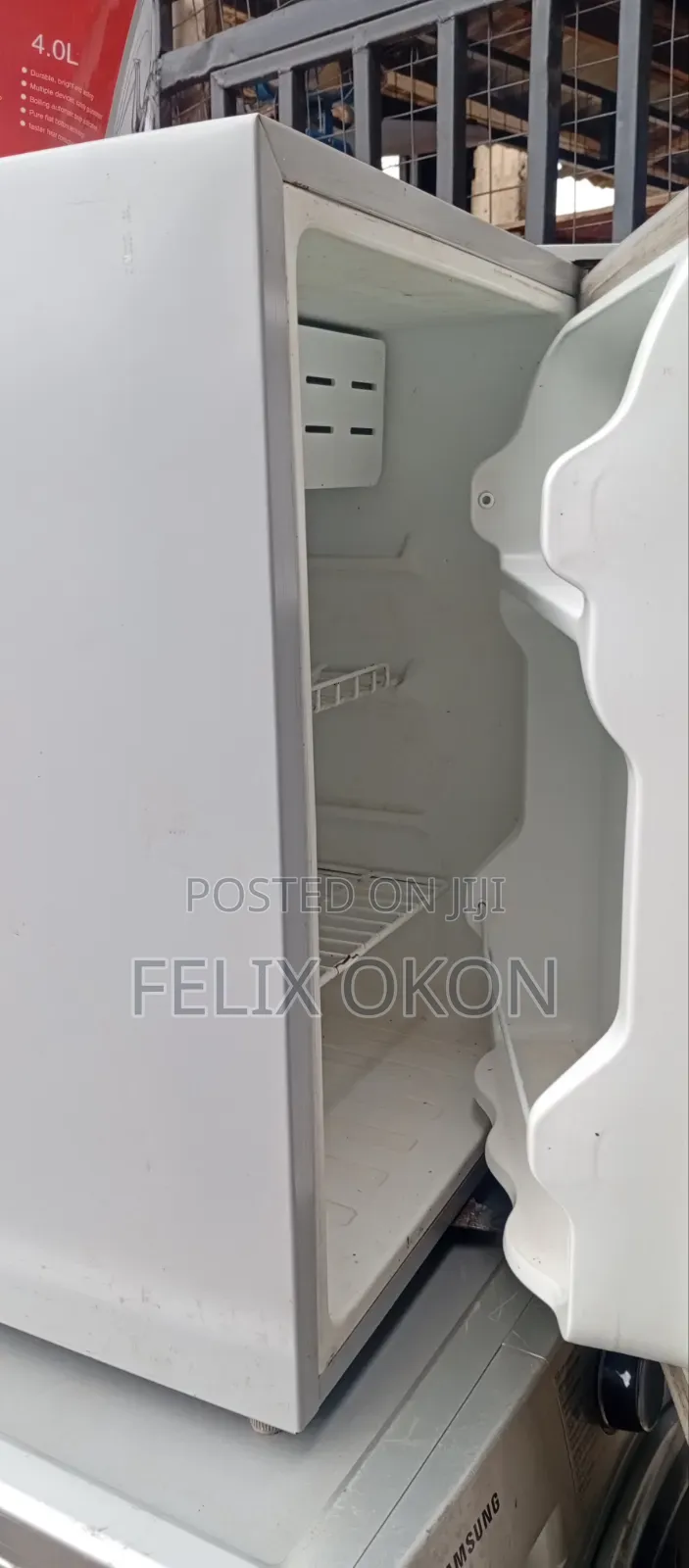 67l Portable Table Fridge