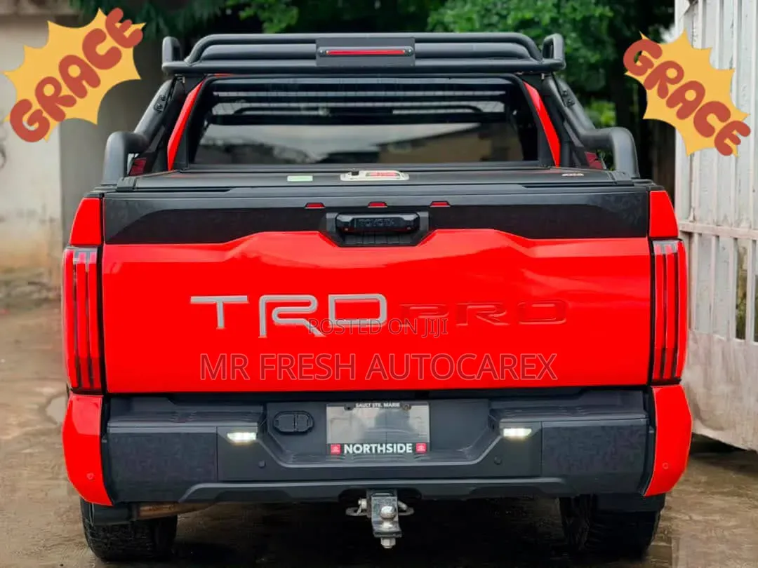 Toyota Tundra 2023 Red