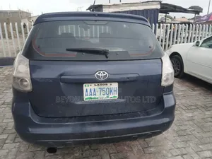 Toyota Matrix 2004 Blue