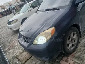 Toyota Matrix 2004 Blue