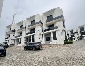 4bdrm Townhouse / Terrace in Asokoro for rent