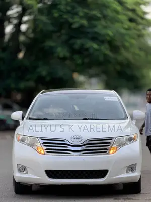 Toyota Venza XLE 2010 White