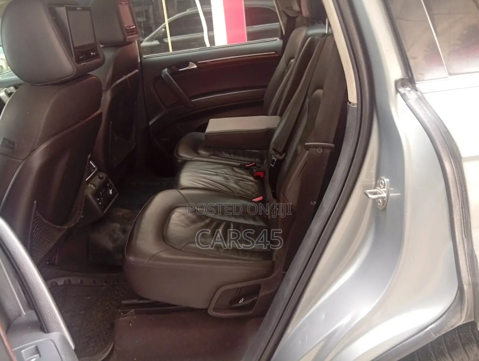 Audi Q7 2009 Off white