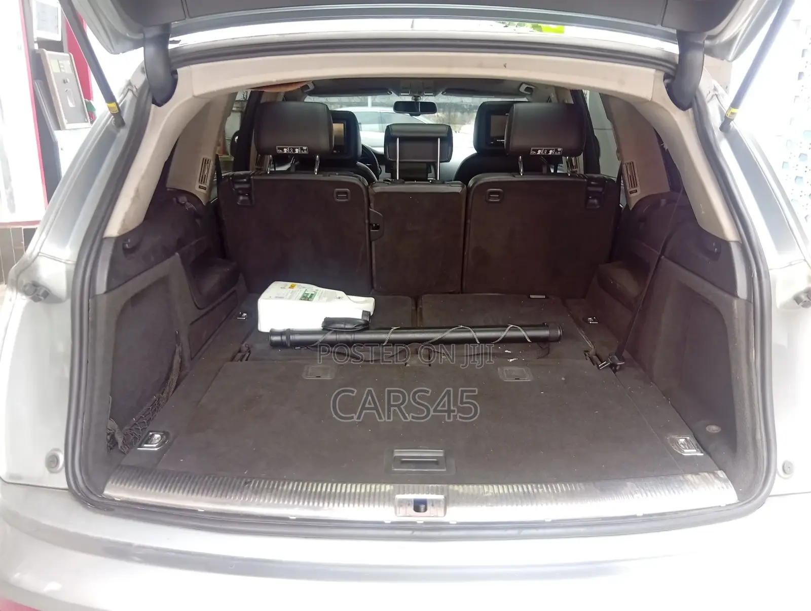 Audi Q7 2009 Off white