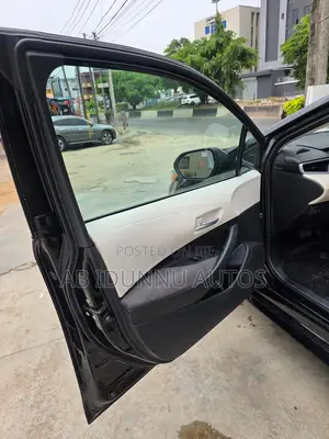 Toyota Corolla LE 2020 Black