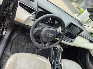 Toyota Corolla LE 2020 Black