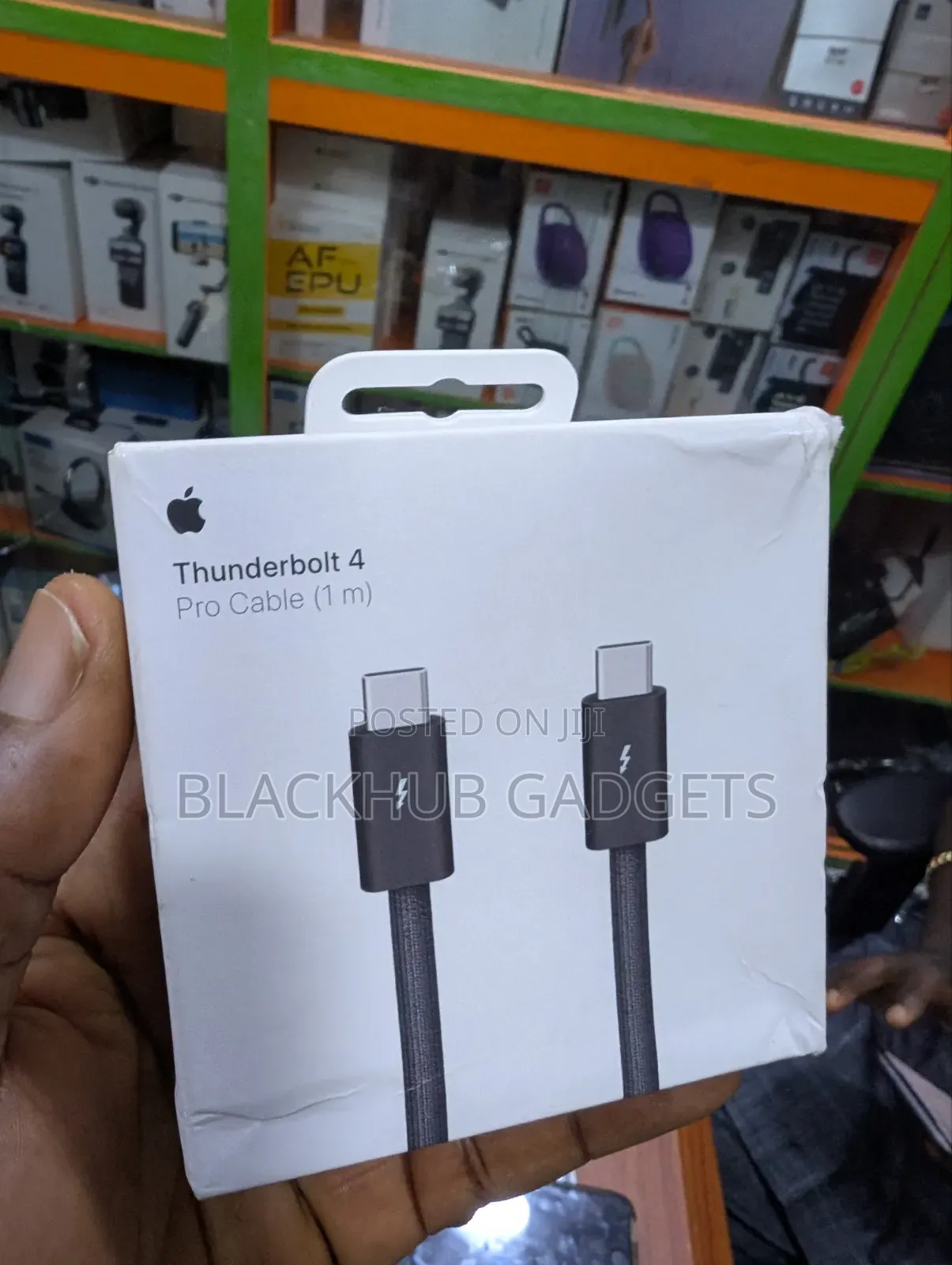 Apple Thunderbolt 4 Pro Cable 1m